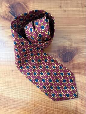 Paolo Gucci 100% Silk Made in Italy Gold Chain Print Men's Neck Tie